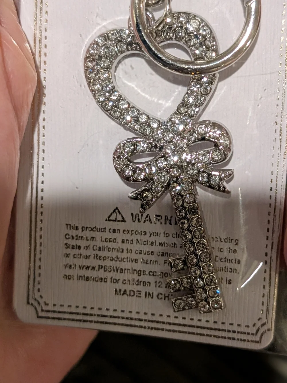 🦋 Crystal Key Heart Keychain - Silver